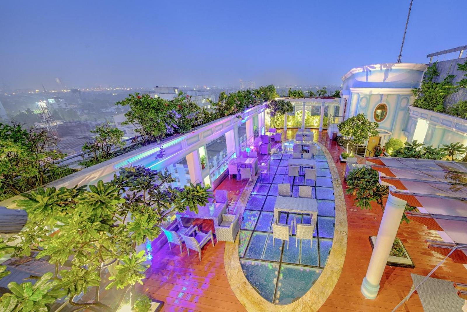 De Sovrani Hotel Calcutta Buitenkant foto